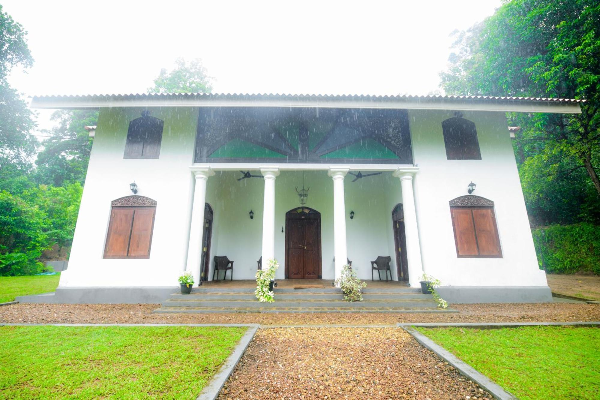 Hill House Villa - Two Bedroom Galle Bagian luar foto